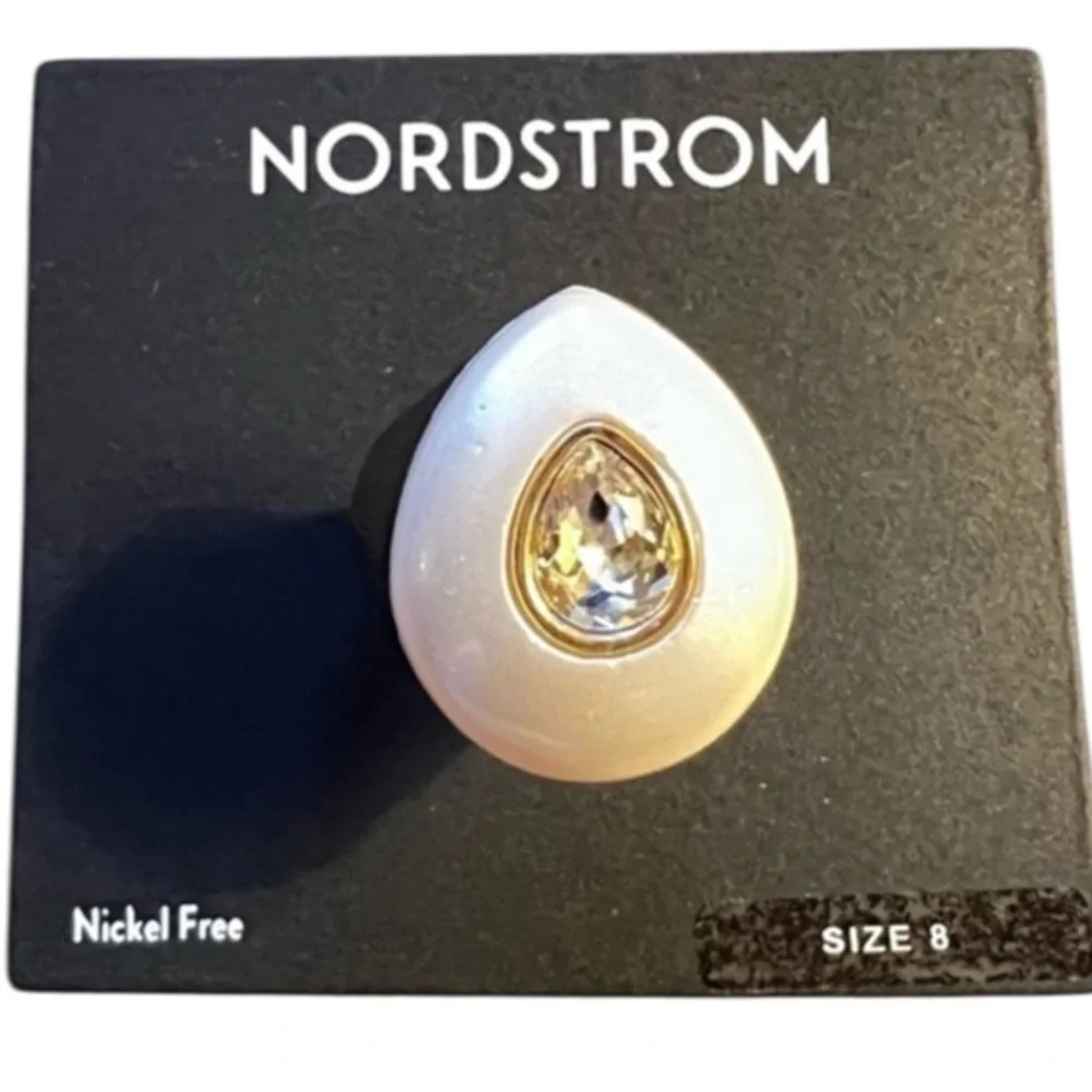 Nordstrom Crystal & Resin Pear Domed Statement Cocktail Ring::NWT::Size 8::
